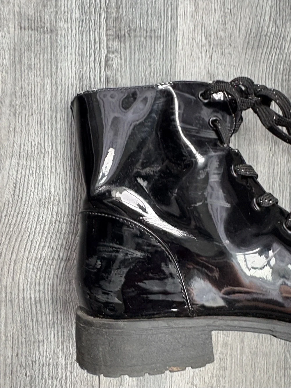 JellyPop Kids Black Patent Lace-Up Boots. Girls size 3